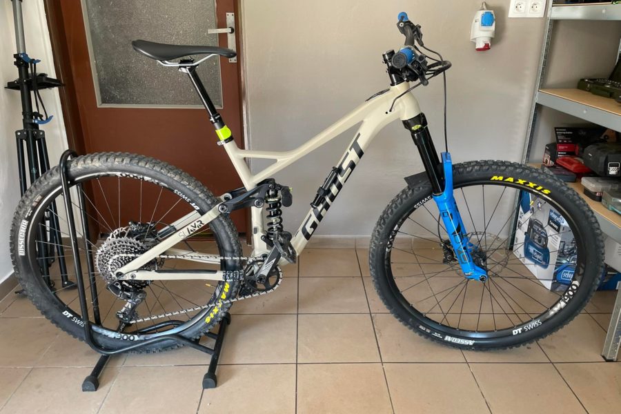 simon mountain bike price