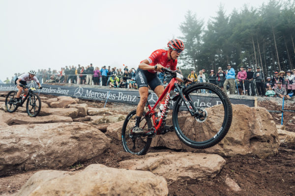 Sledujte naživo Majstrovstvá Sveta v disciplínach cross-country a zjazd vo francúzskom Les Gets