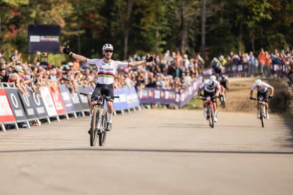 Victor Koretzky dosiahol v pretekoch svetového pohára v Lake Placid double, keď po XCC ovládol aj XCO (+galéria)