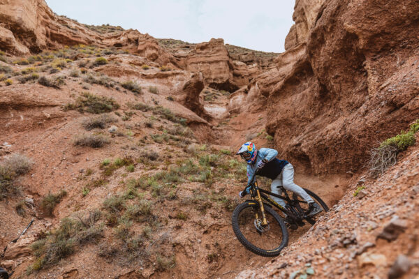  Fotogaléria: Dychberúce zábery Gee Athertona z projektu Ridgeline VI v Kazachstane