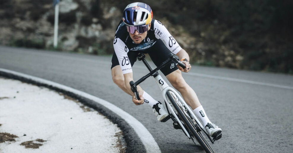 Tom Pidcock začne sezónu na etapáku AlUla Tour, chystá sa aj na Strade Bianche a Miláno-Sanremo